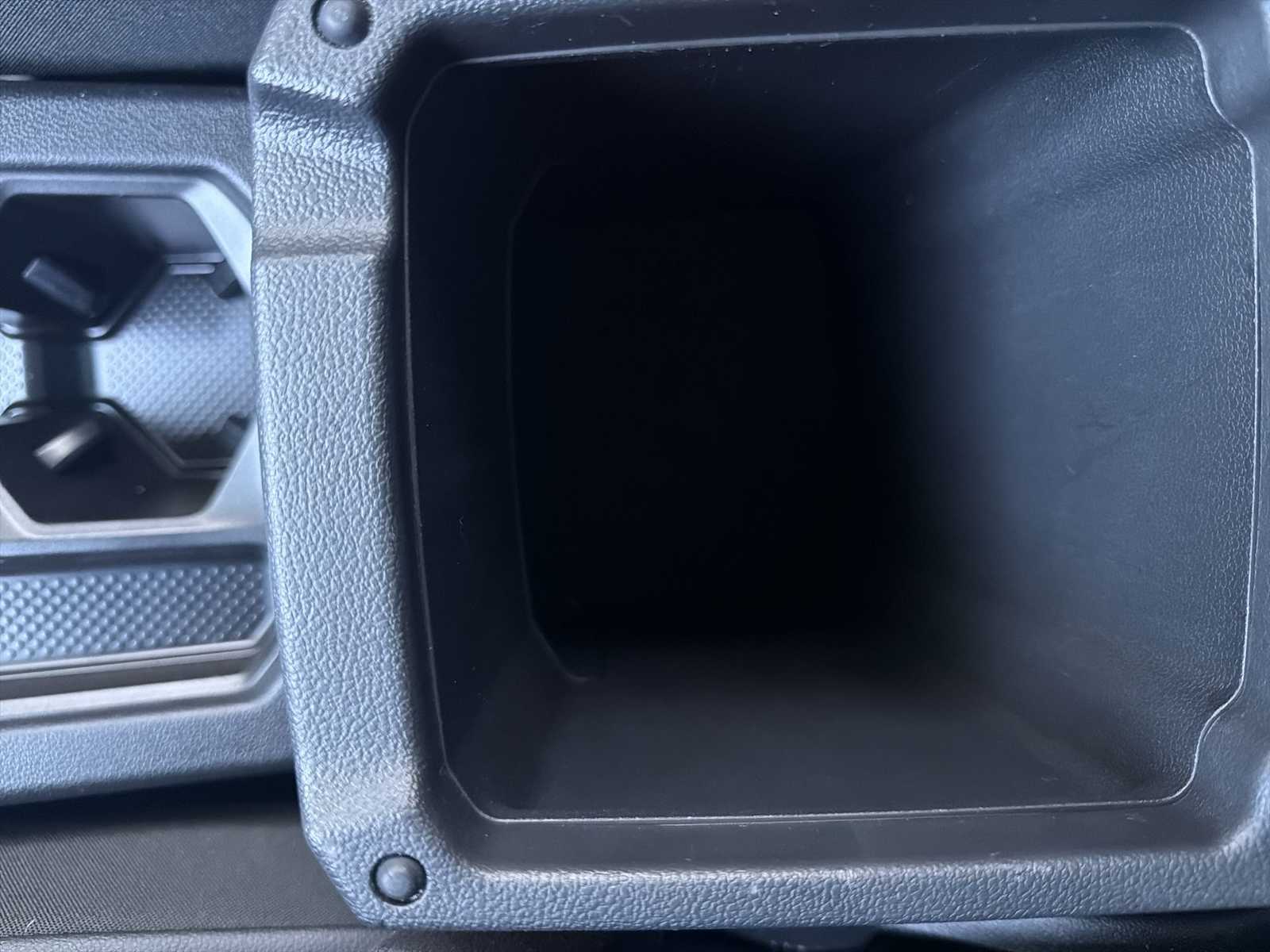 Thumbnail: 2022 Volkswagen Tiguan - 23