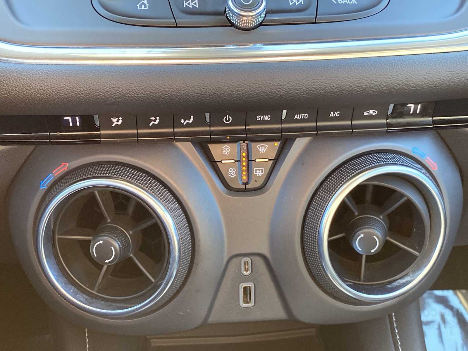 Thumbnail: 2023 Chevrolet Blazer - 16