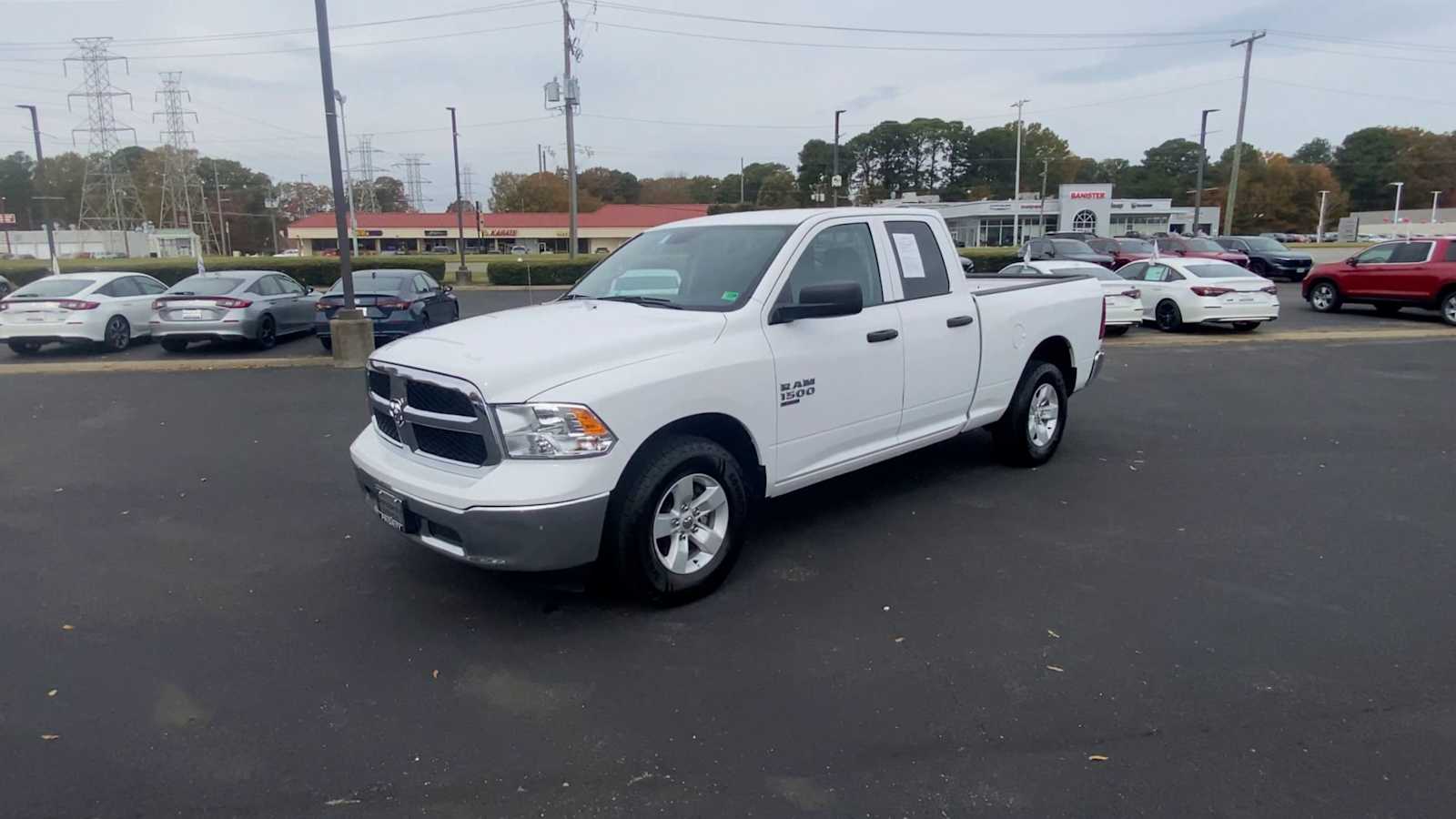 Thumbnail: 2024 RAM 1500 Classic - 4