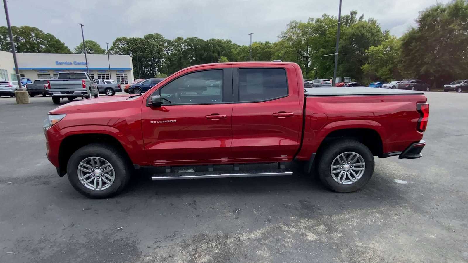 Thumbnail: 2024 Chevrolet Colorado - 5