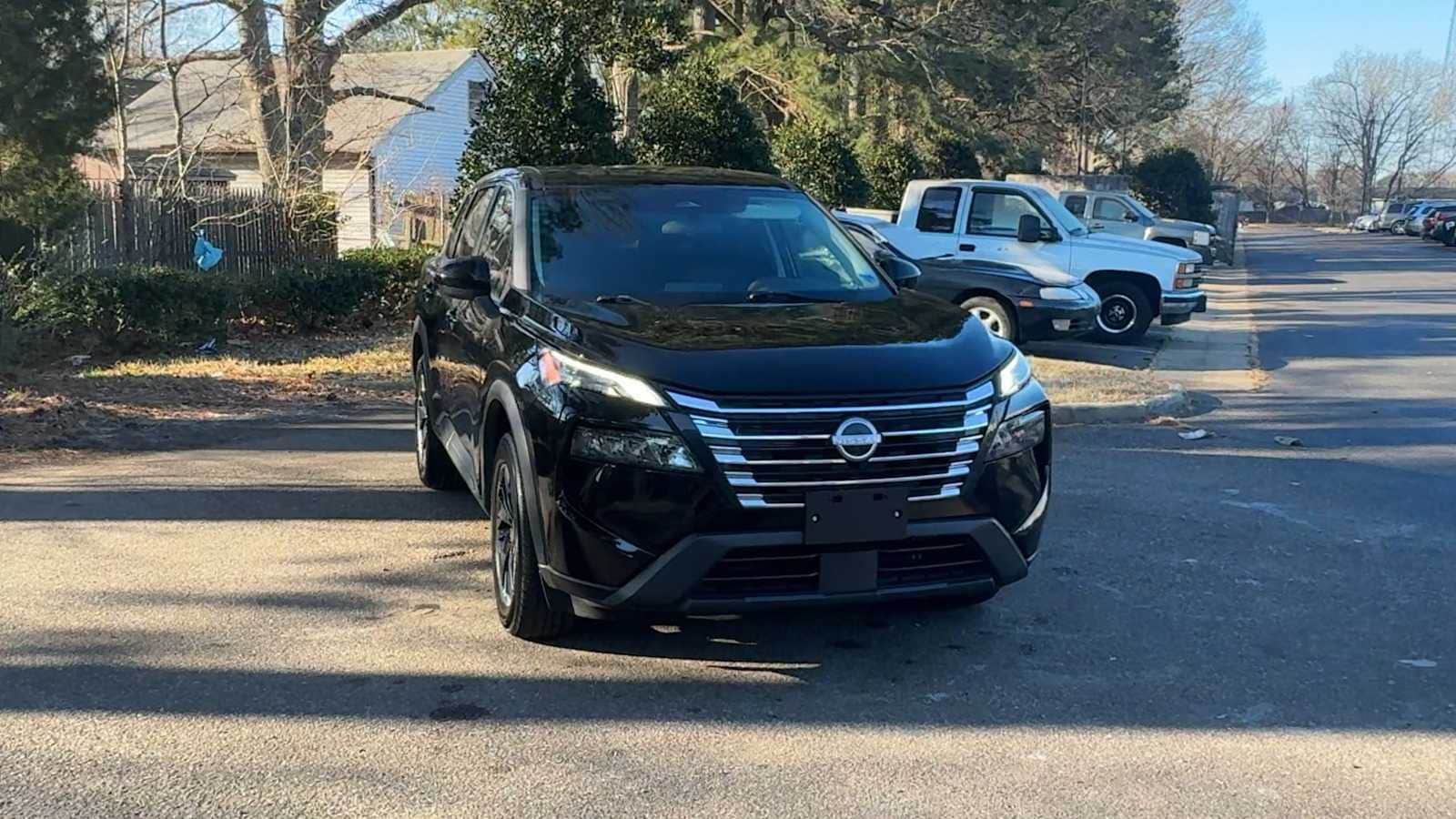 Thumbnail: 2024 Nissan Rogue - 3