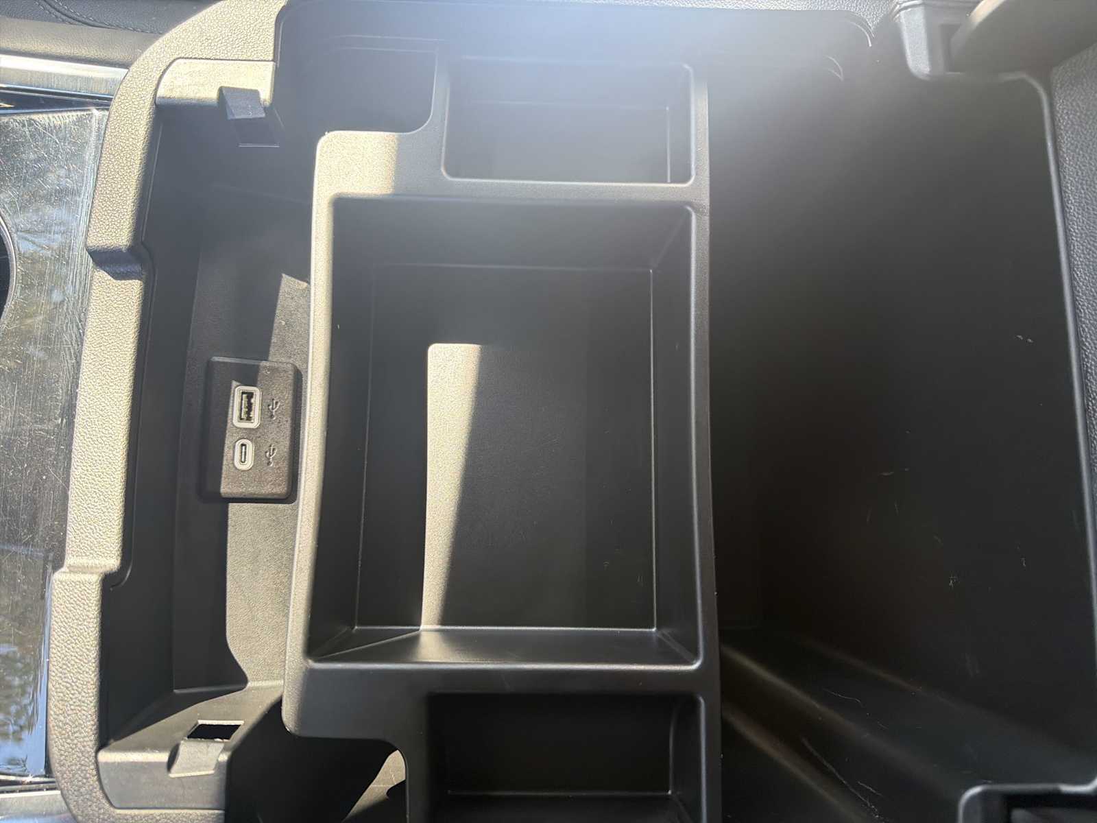 Thumbnail: 2025 Chevrolet Tahoe - 23