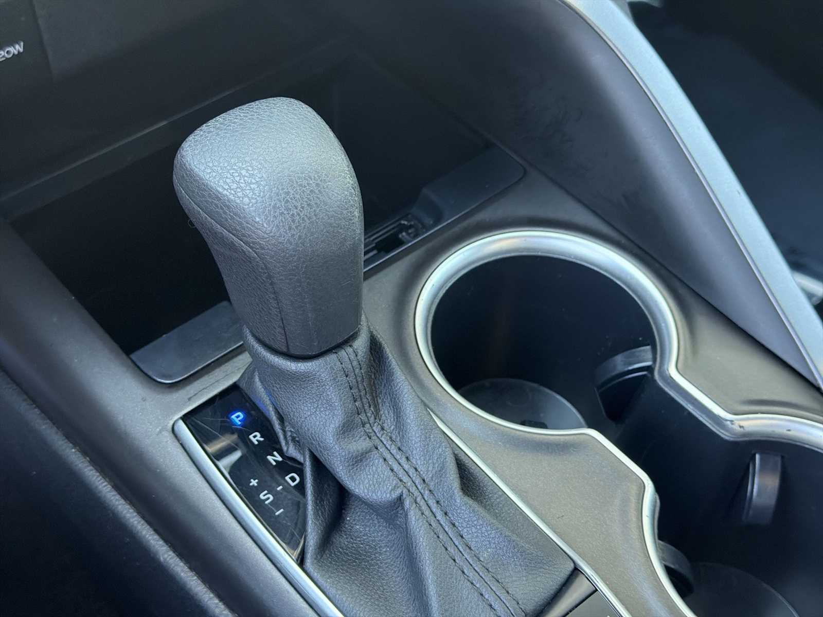 Thumbnail: 2023 Toyota Camry - 21