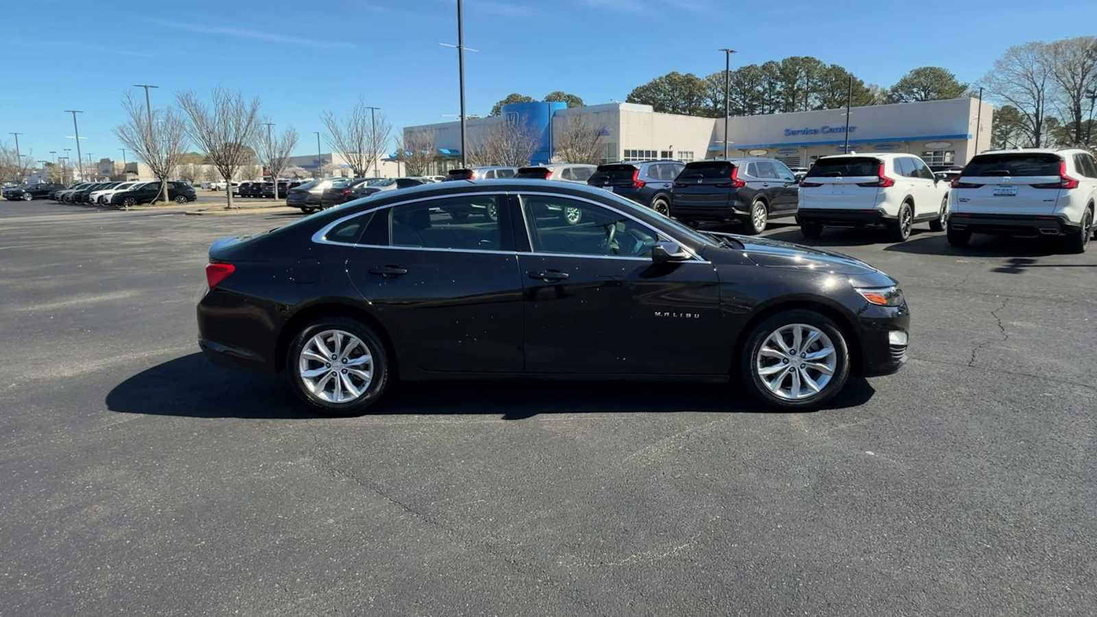 Thumbnail: 2024 Chevrolet Malibu - 9