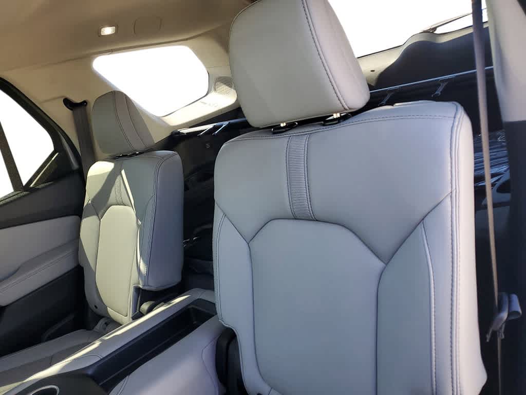 2025 Honda Pilot Touring 22