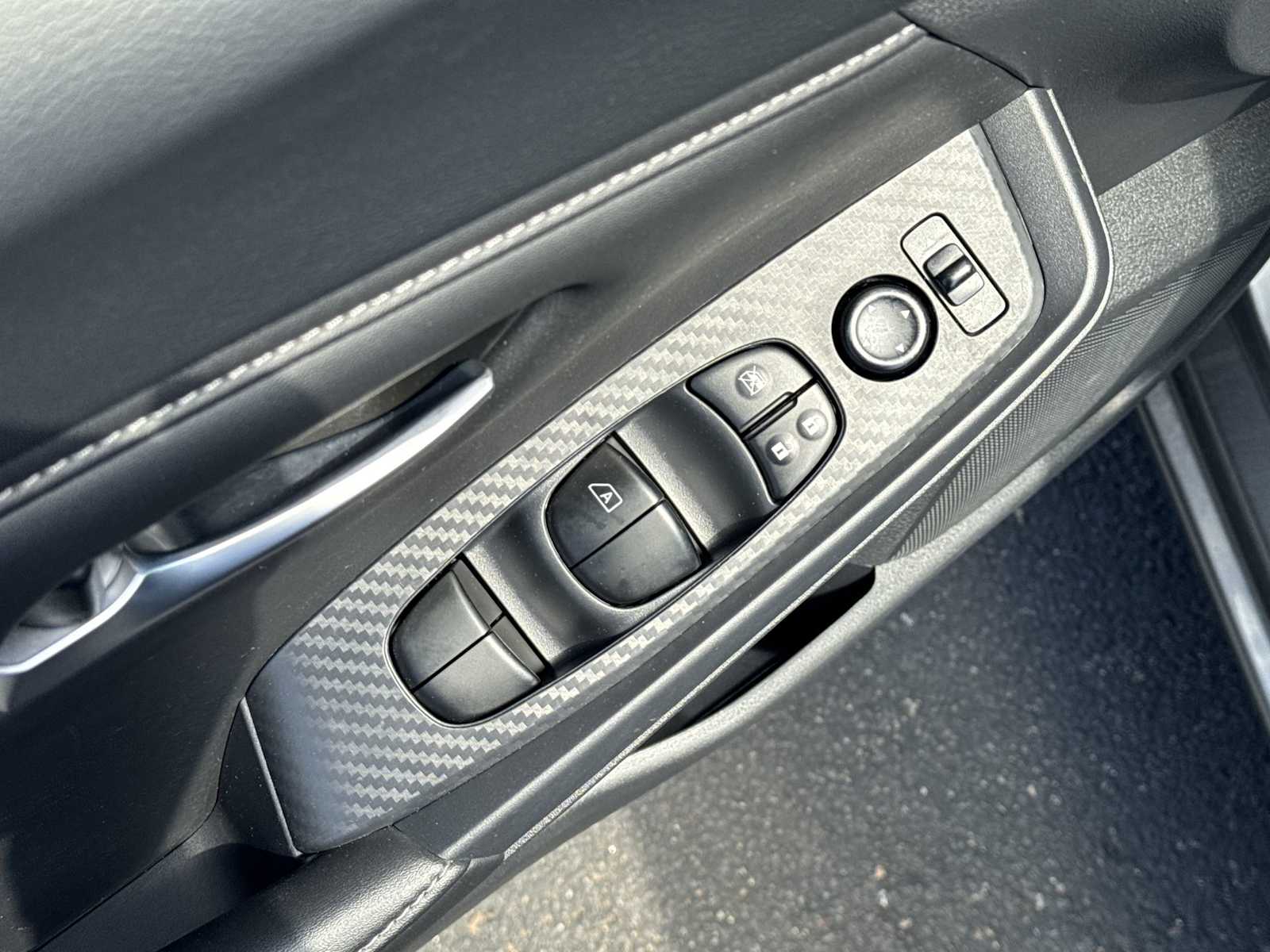 Thumbnail: 2025 Nissan Sentra - 15