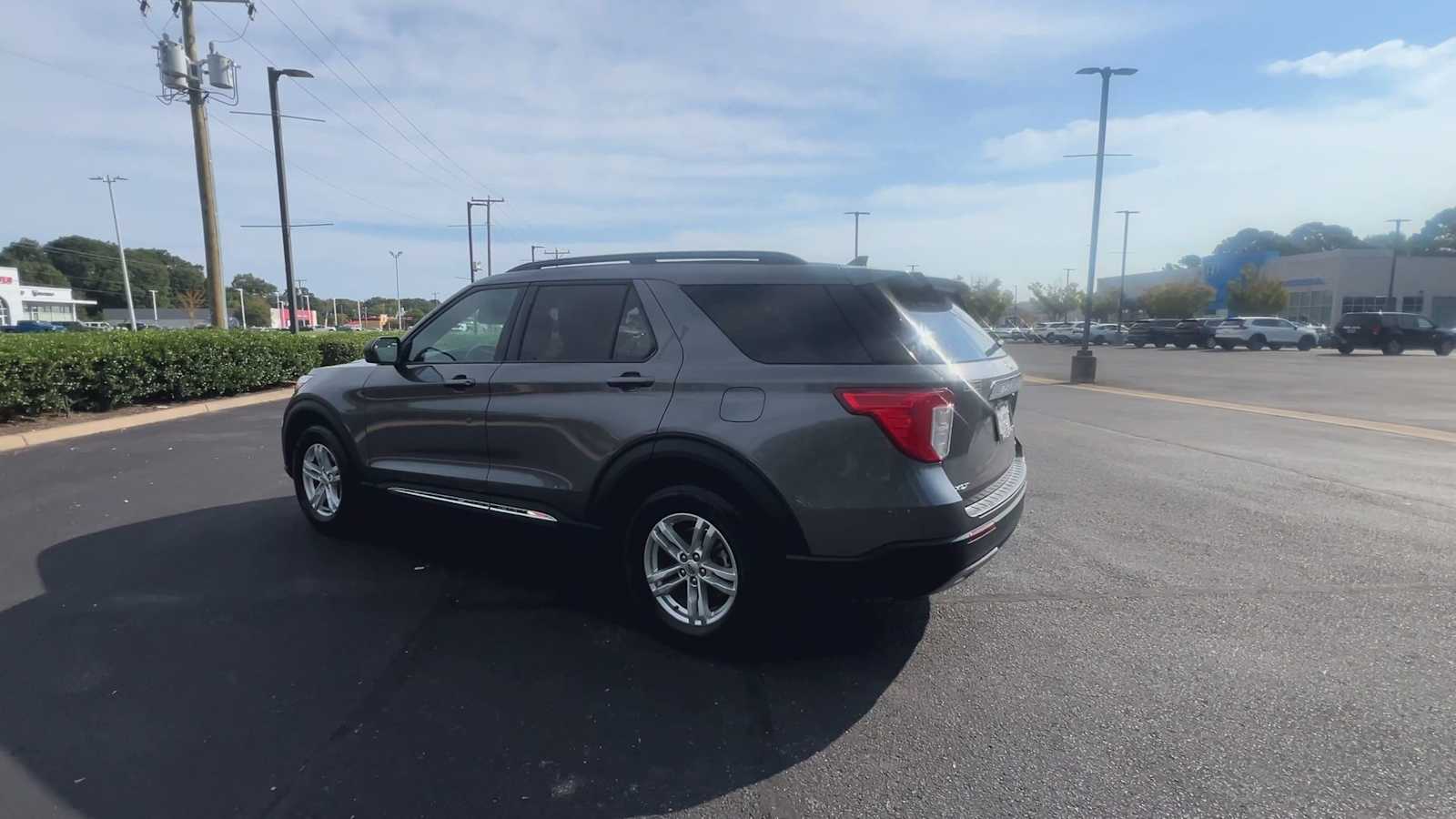 Thumbnail: 2023 Ford Explorer - 6