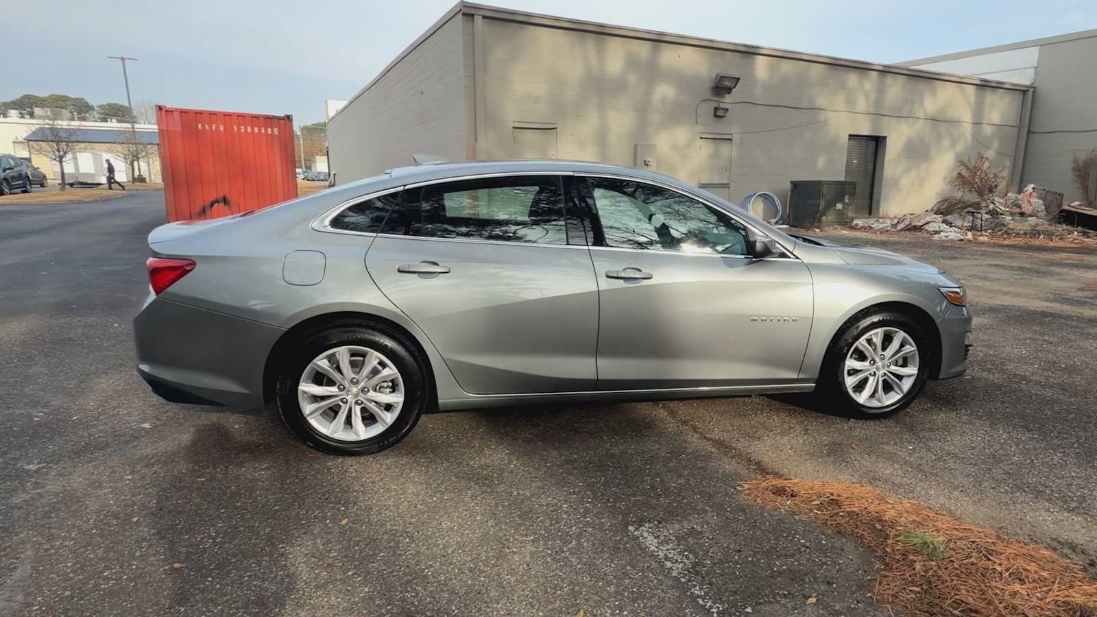 Thumbnail: 2024 Chevrolet Malibu - 9