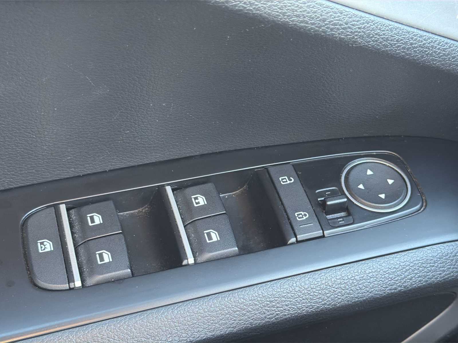 Thumbnail: 2023 Kia Soul - 15