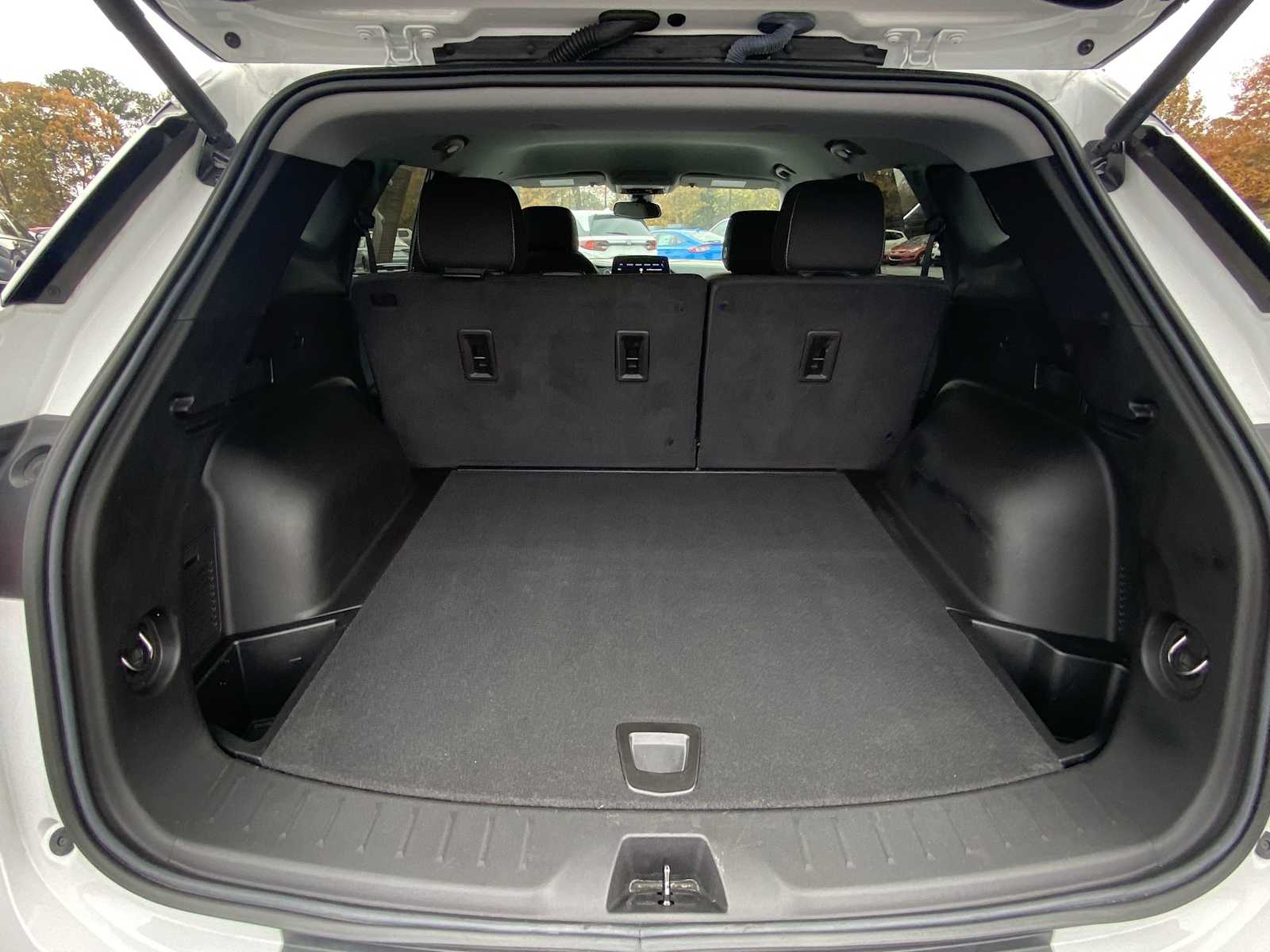 Thumbnail: 2023 Chevrolet Blazer - 19