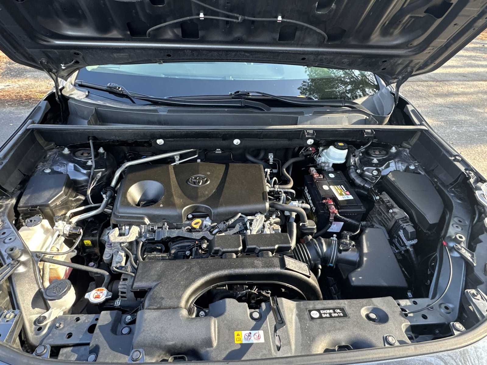 Thumbnail: 2019 Toyota RAV4 - 18