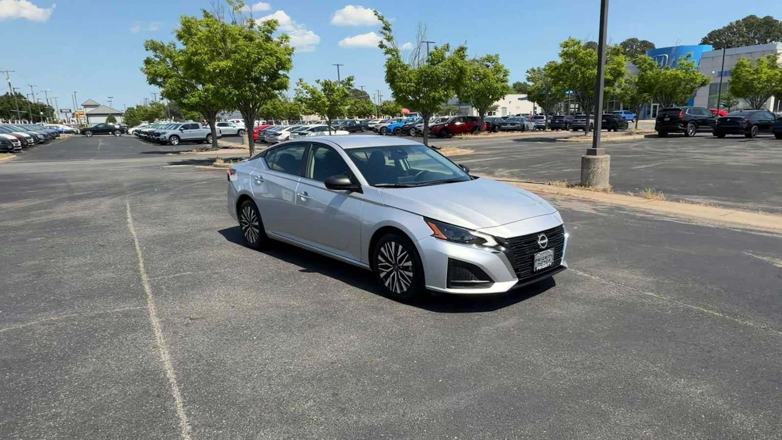 Thumbnail: 2024 Nissan Altima - 2