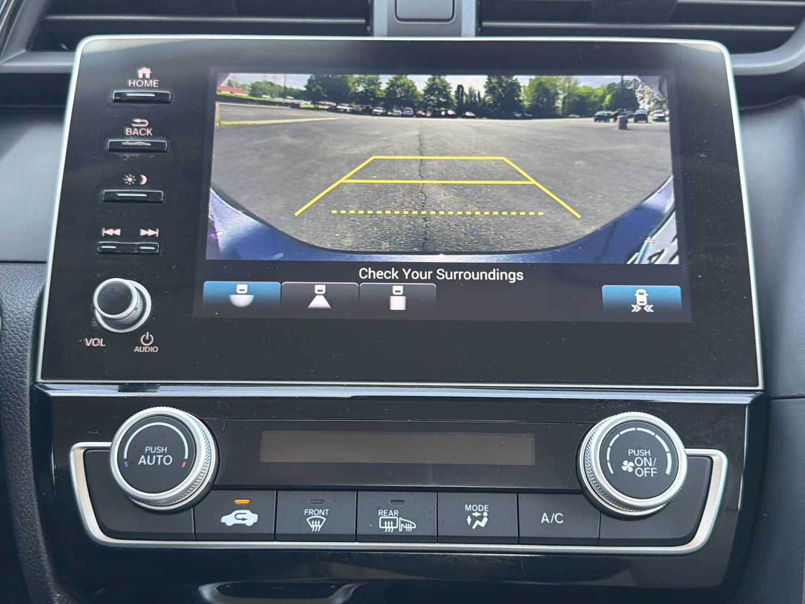 Thumbnail: 2022 Honda Insight - 22