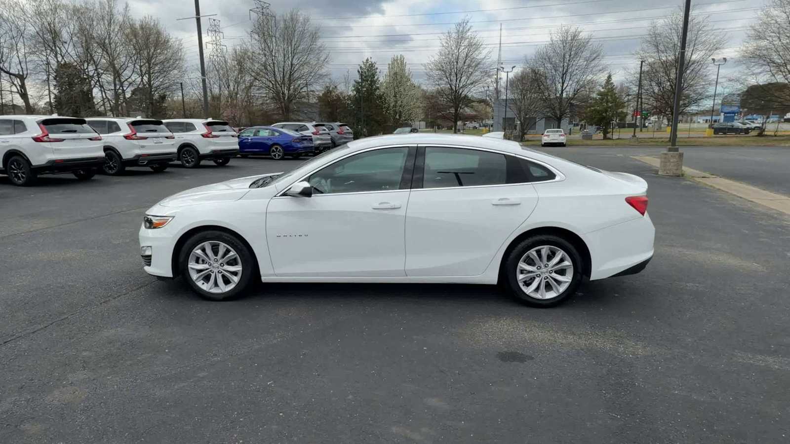 Thumbnail: 2024 Chevrolet Malibu - 5