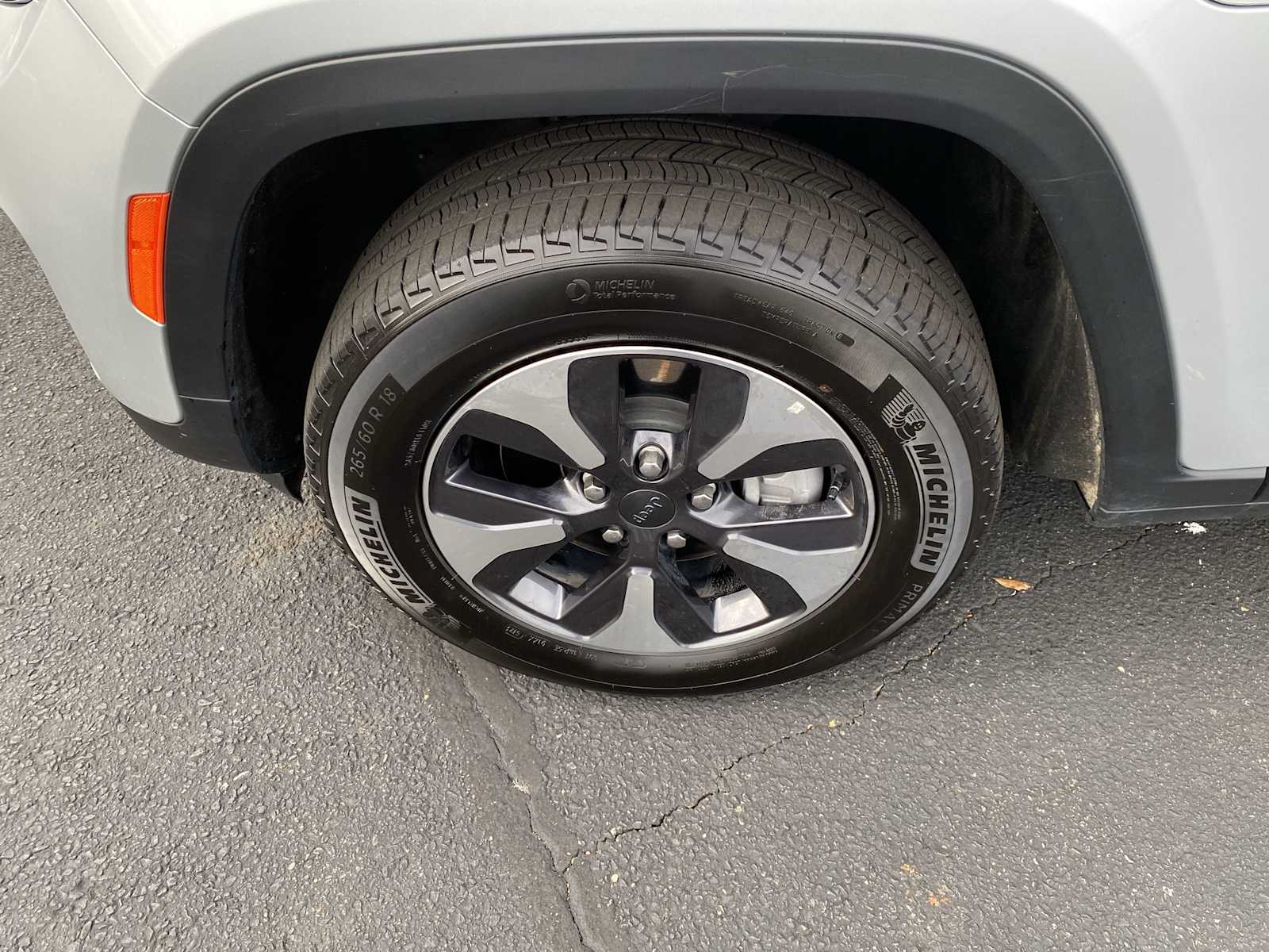 Thumbnail: 2024 Jeep Grand Cherokee - 19