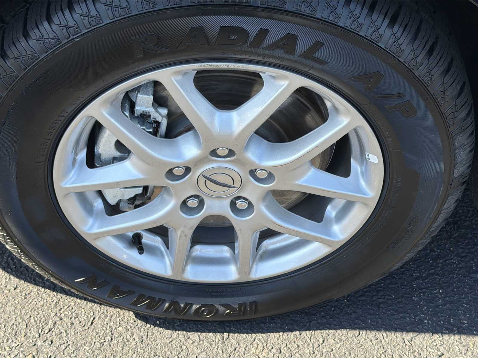 Thumbnail: 2025 Chrysler Pacifica - 18