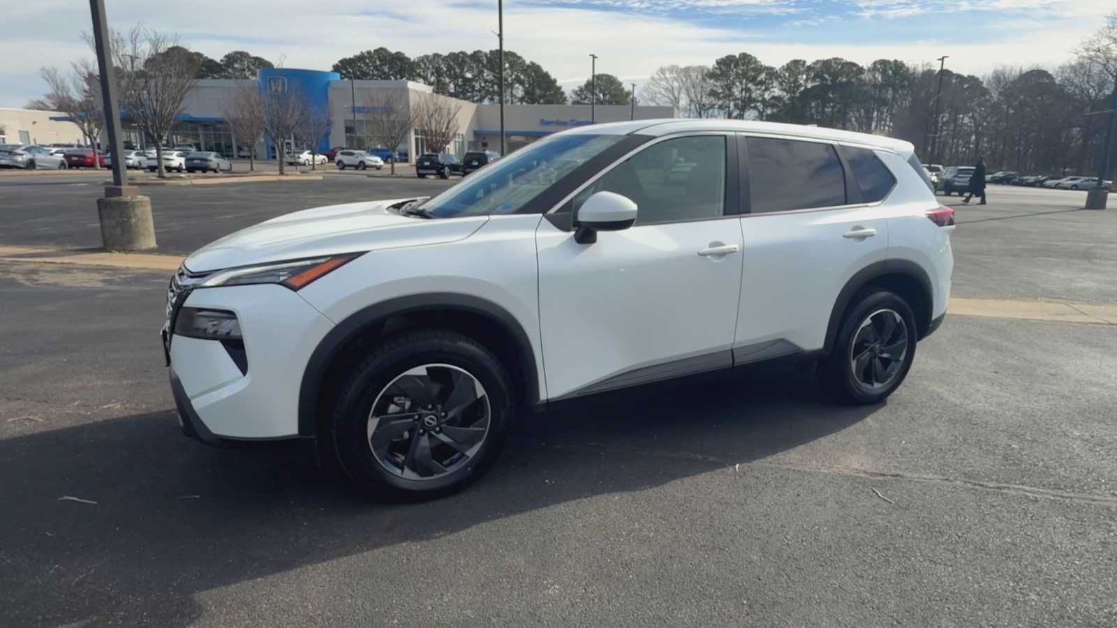 Thumbnail: 2024 Nissan Rogue - 4