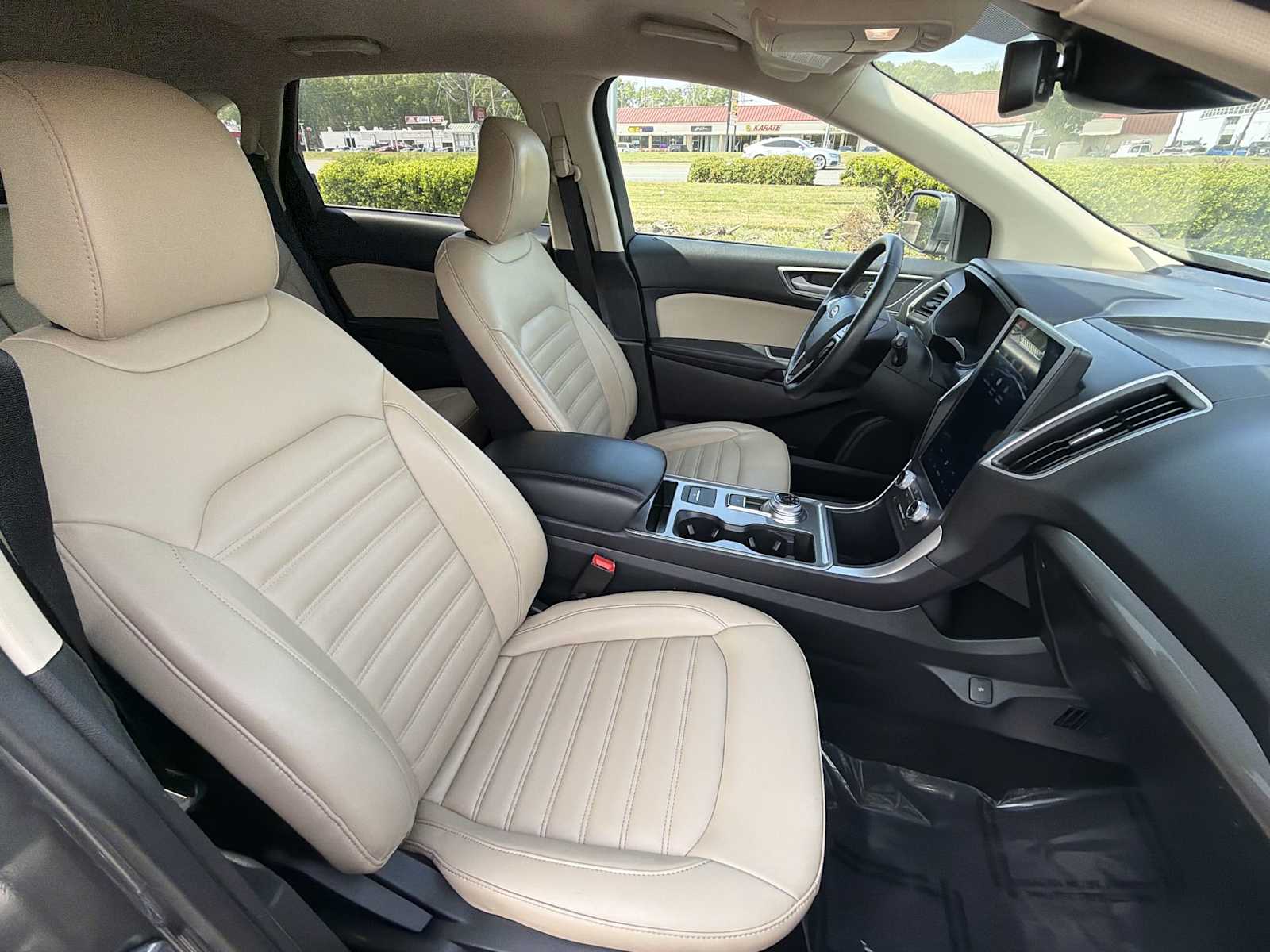 Thumbnail: 2024 Ford Edge - 24