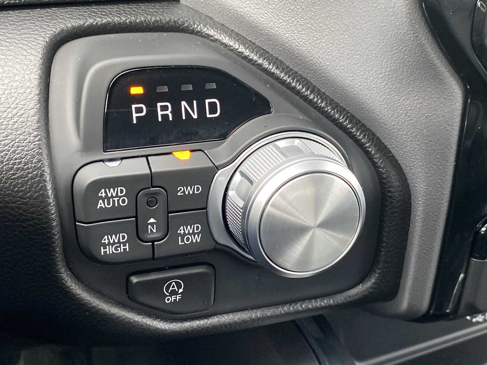 Thumbnail: 2025 RAM 1500 - 21