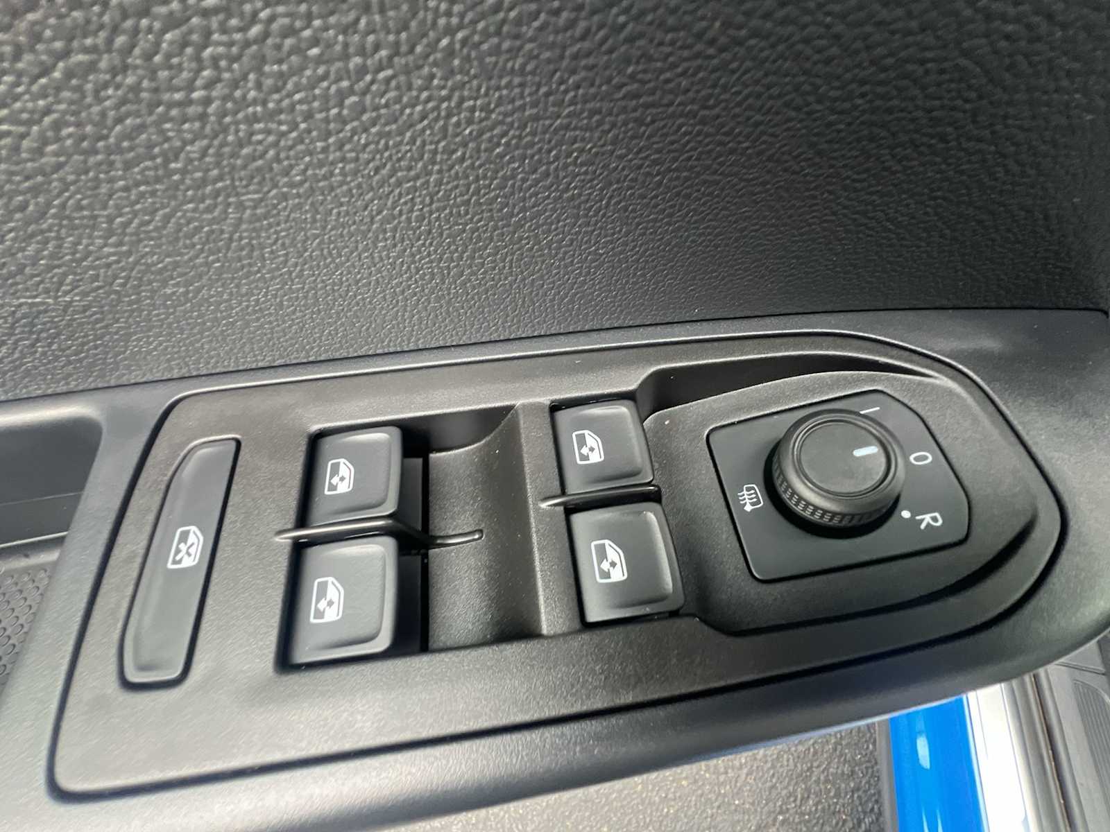 Thumbnail: 2024 Volkswagen Taos - 15