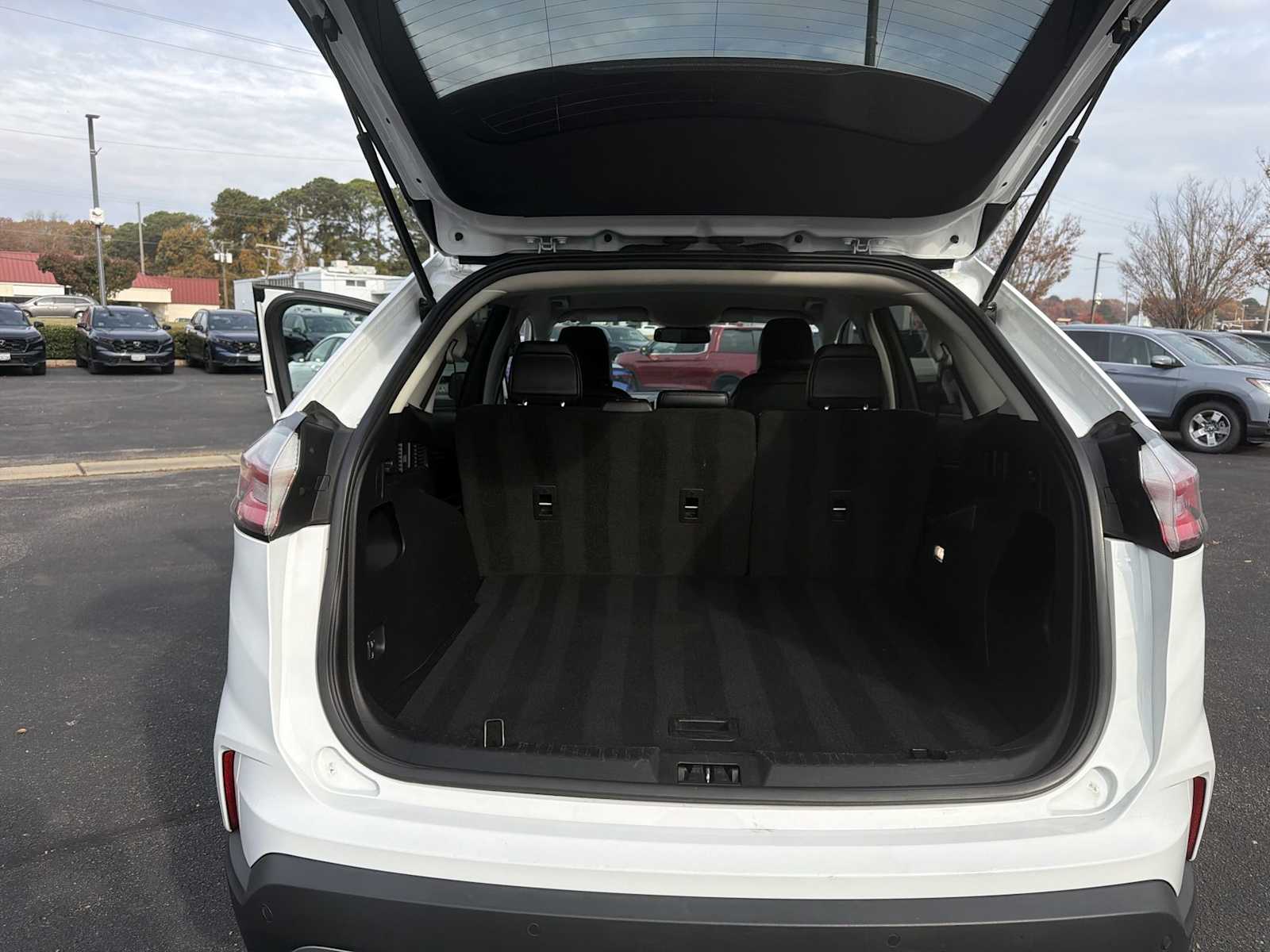 Thumbnail: 2024 Ford Edge - 19