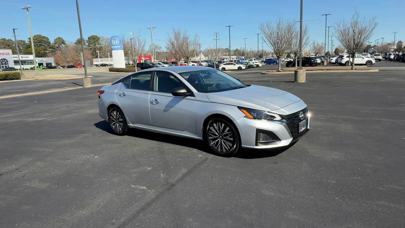 Thumbnail: 2024 Nissan Altima - 2