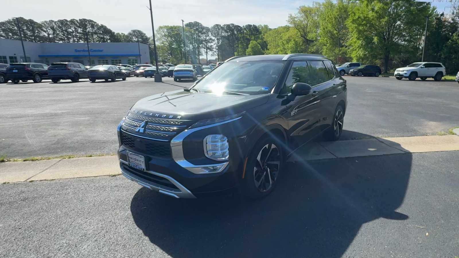 Thumbnail: 2024 Mitsubishi Outlander - 4