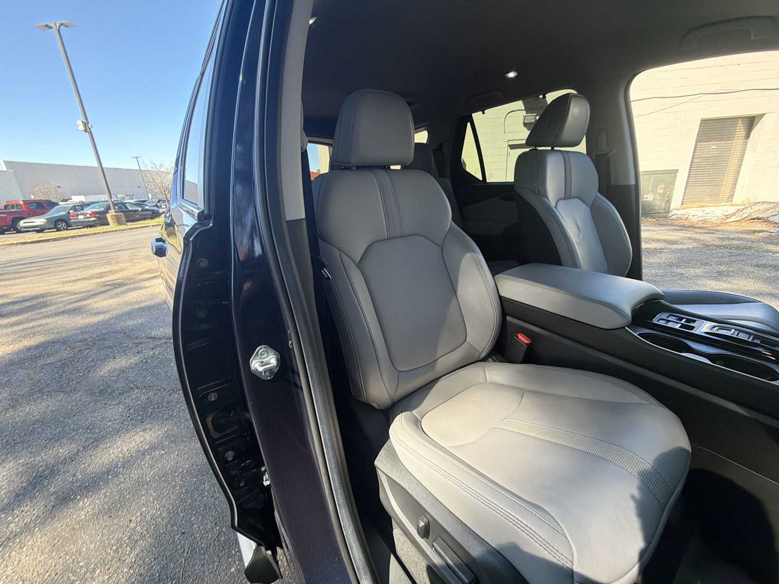 Thumbnail: 2025 Honda Pilot - 26