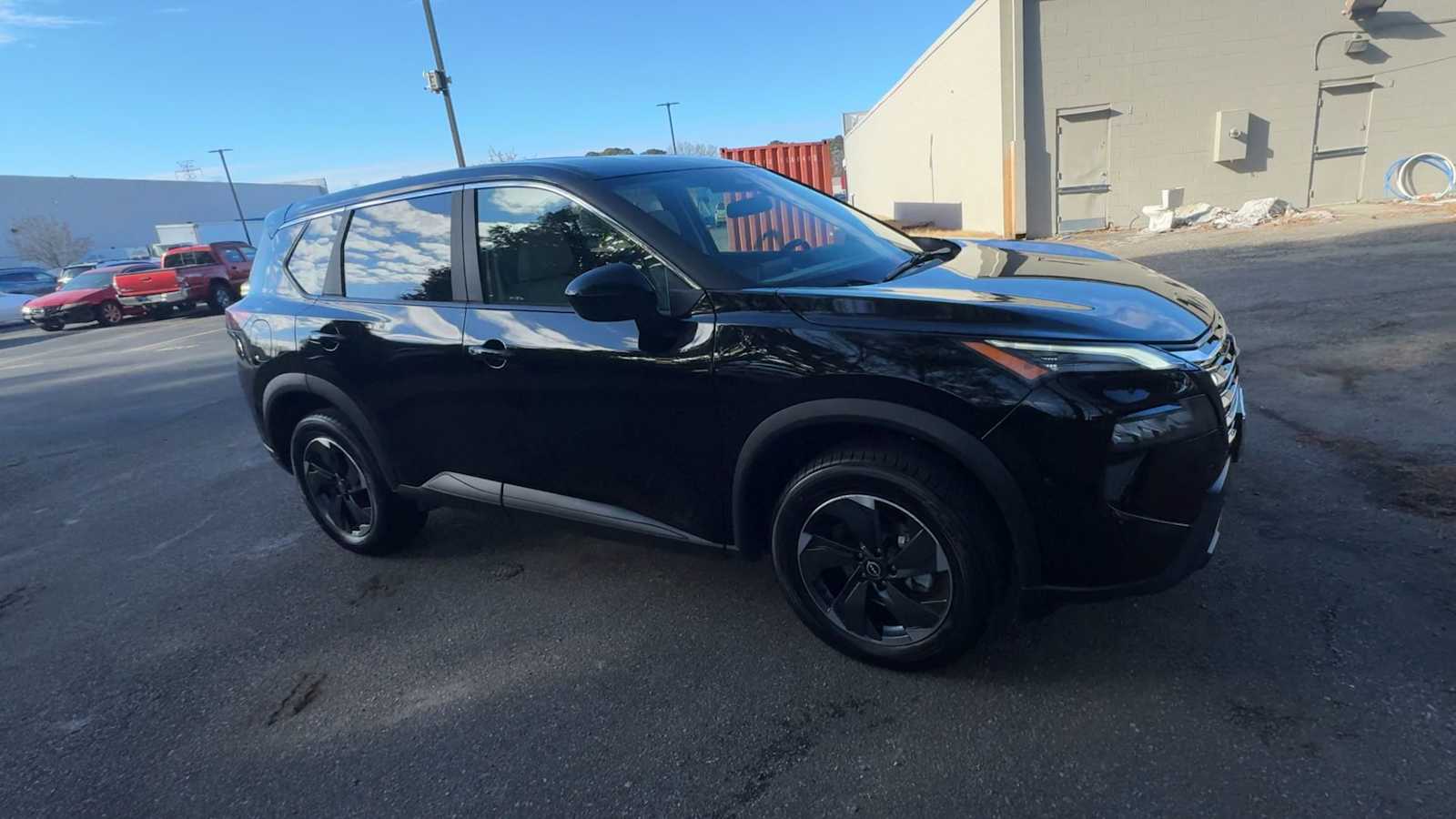 Thumbnail: 2025 Nissan Rogue - 2