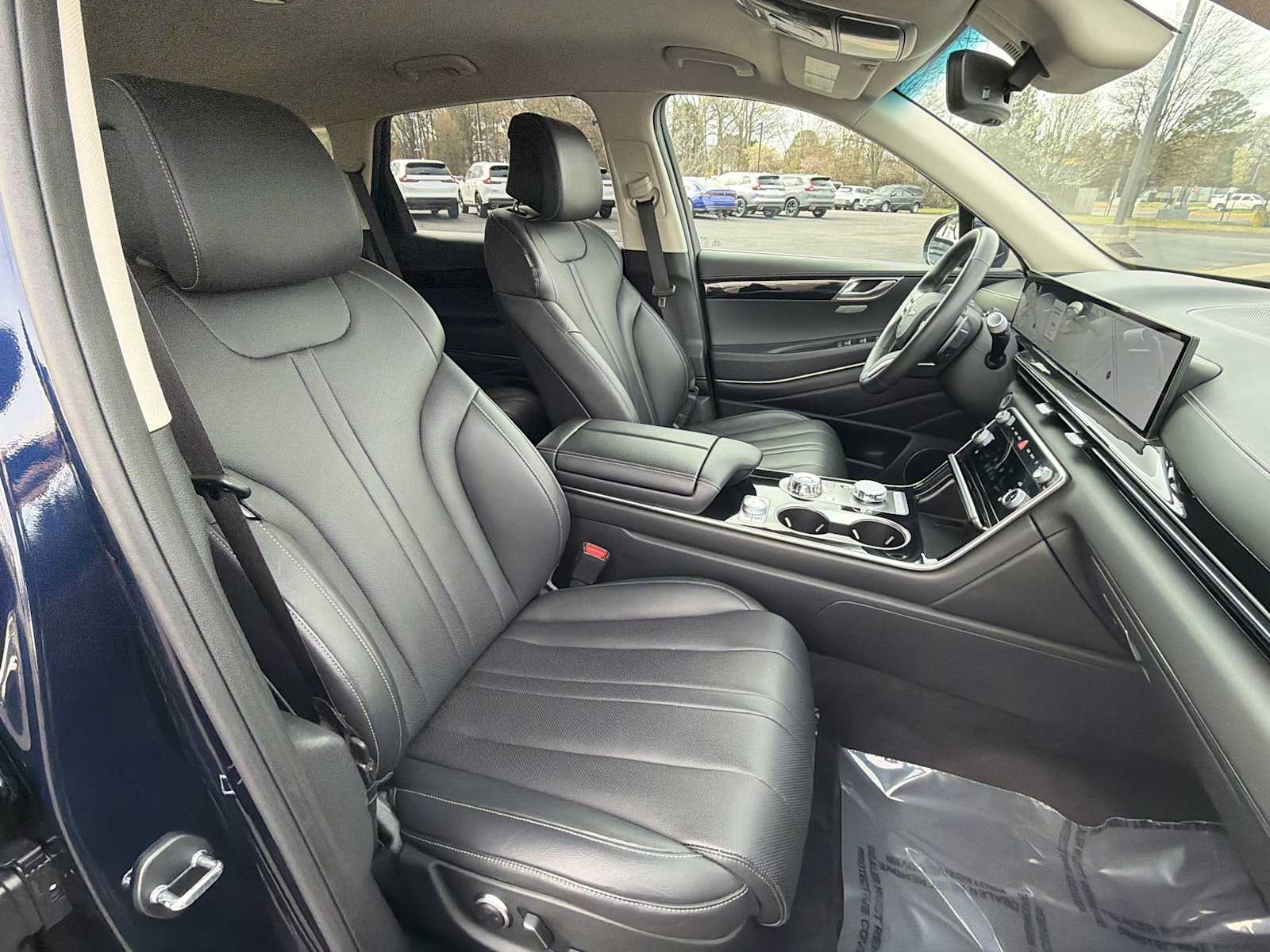 Thumbnail: 2025 Genesis GV80 - 25