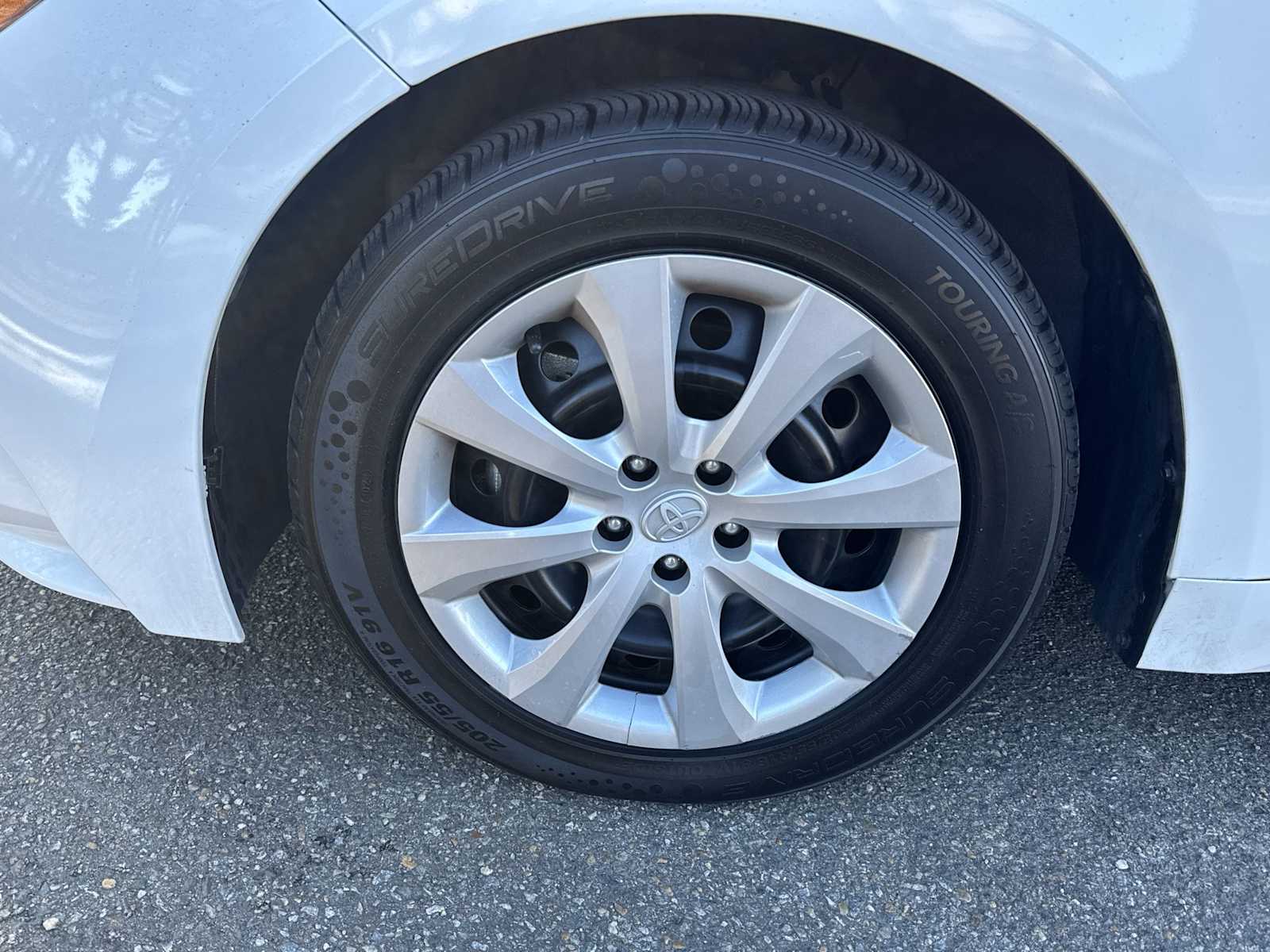 Thumbnail: 2024 Toyota Corolla - 18