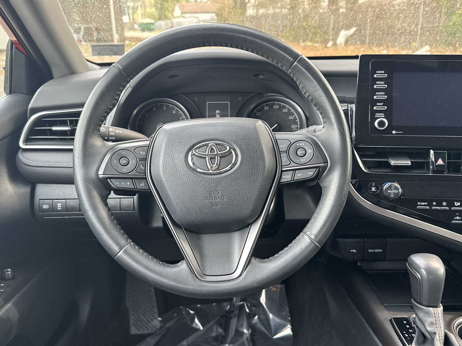 Thumbnail: 2022 Toyota Camry - 11