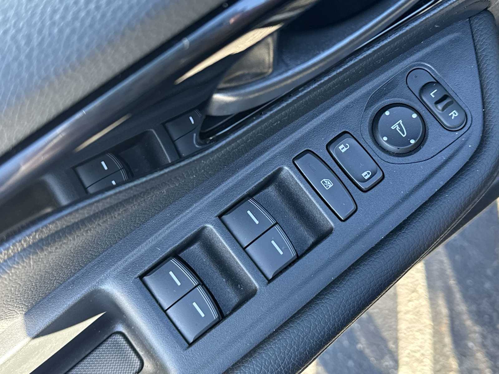 Thumbnail: 2025 Honda Odyssey - 15