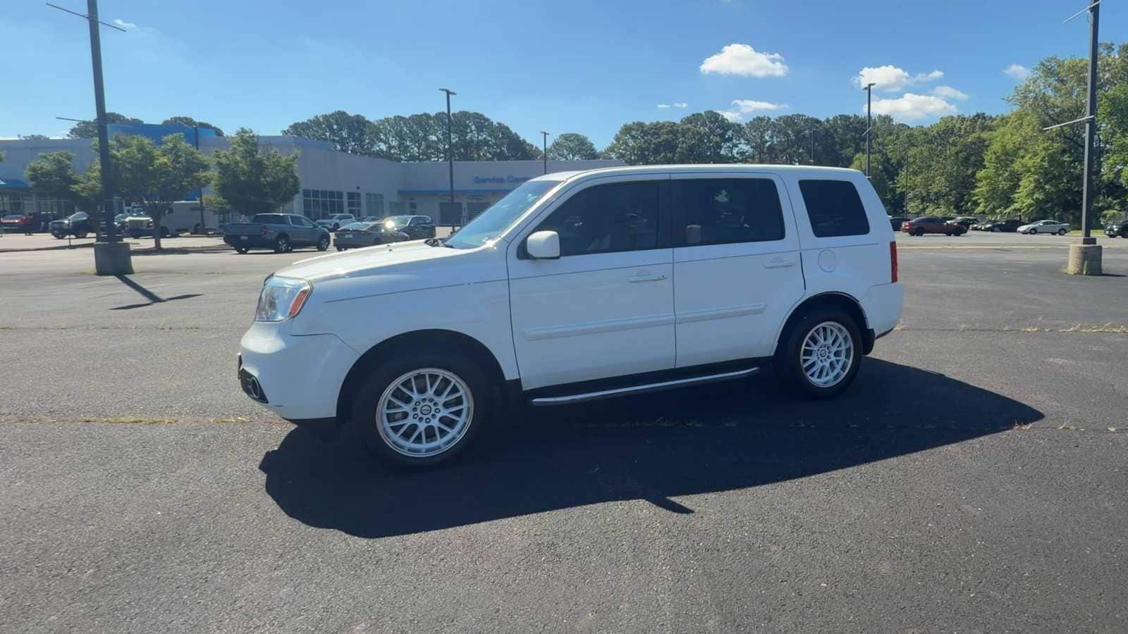 Thumbnail: 2012 Honda Pilot - 4