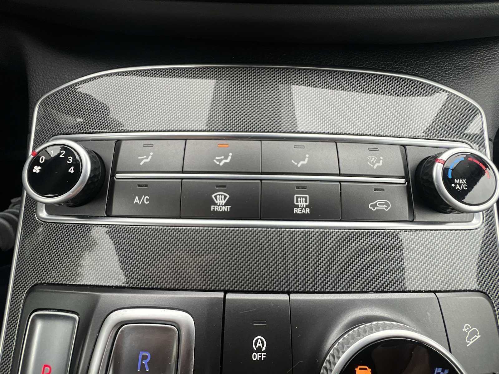 Thumbnail: 2023 Hyundai Santa Fe - 16