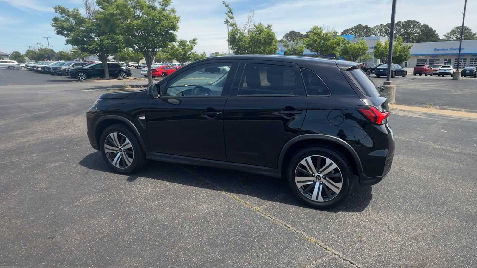 Thumbnail: 2024 Mitsubishi Outlander Sport - 6
