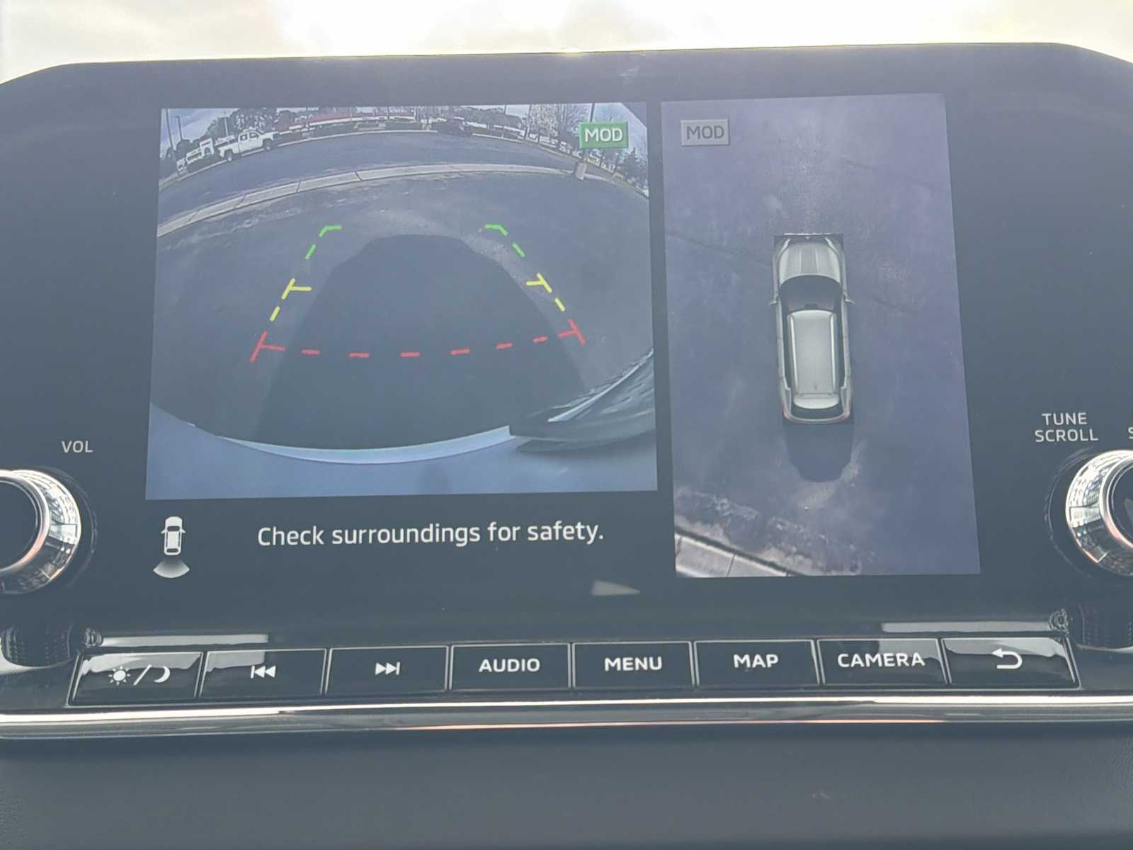 Thumbnail: 2024 Mitsubishi Outlander - 24