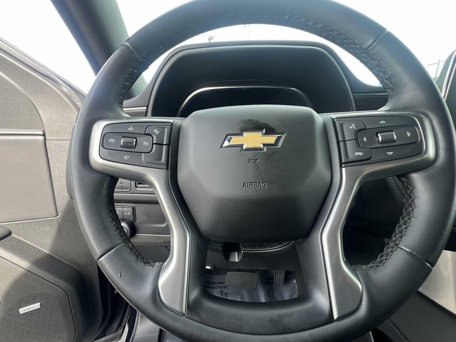 Thumbnail: 2024 Chevrolet Tahoe - 11