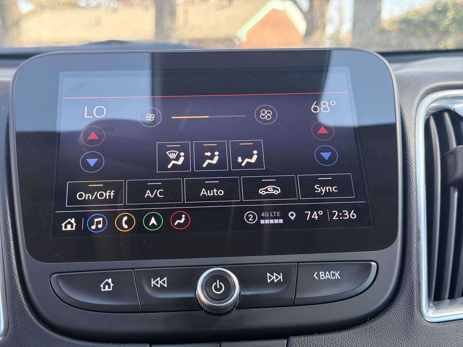 Thumbnail: 2024 Chevrolet Malibu - 16