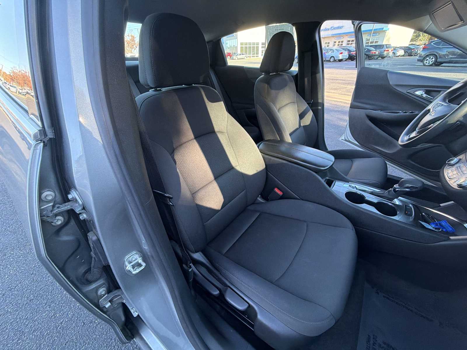 Thumbnail: 2024 Chevrolet Malibu - 25