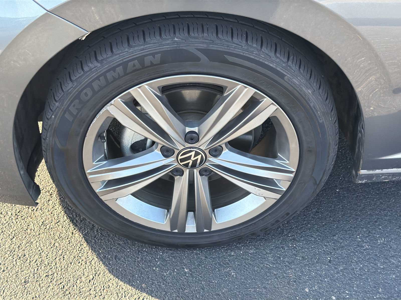 Thumbnail: 2024 Volkswagen Jetta - 18