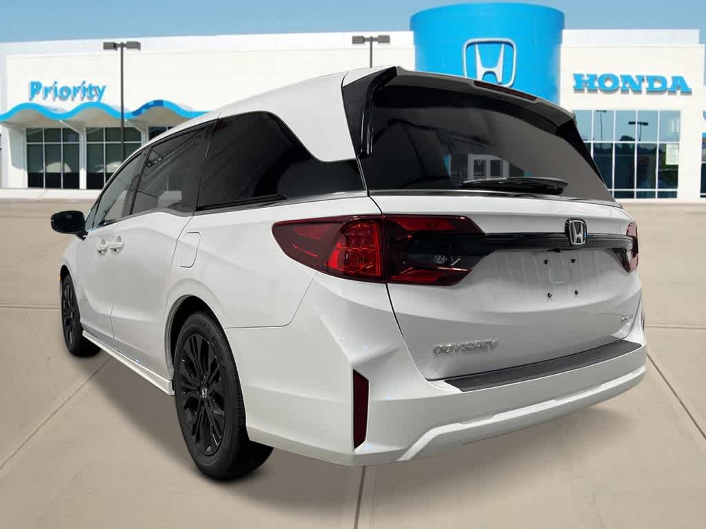 Thumbnail: 2026 Honda Odyssey - 3