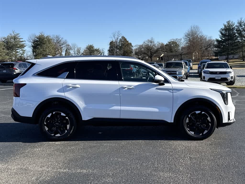 Thumbnail: 2024 Kia Sorento - 2
