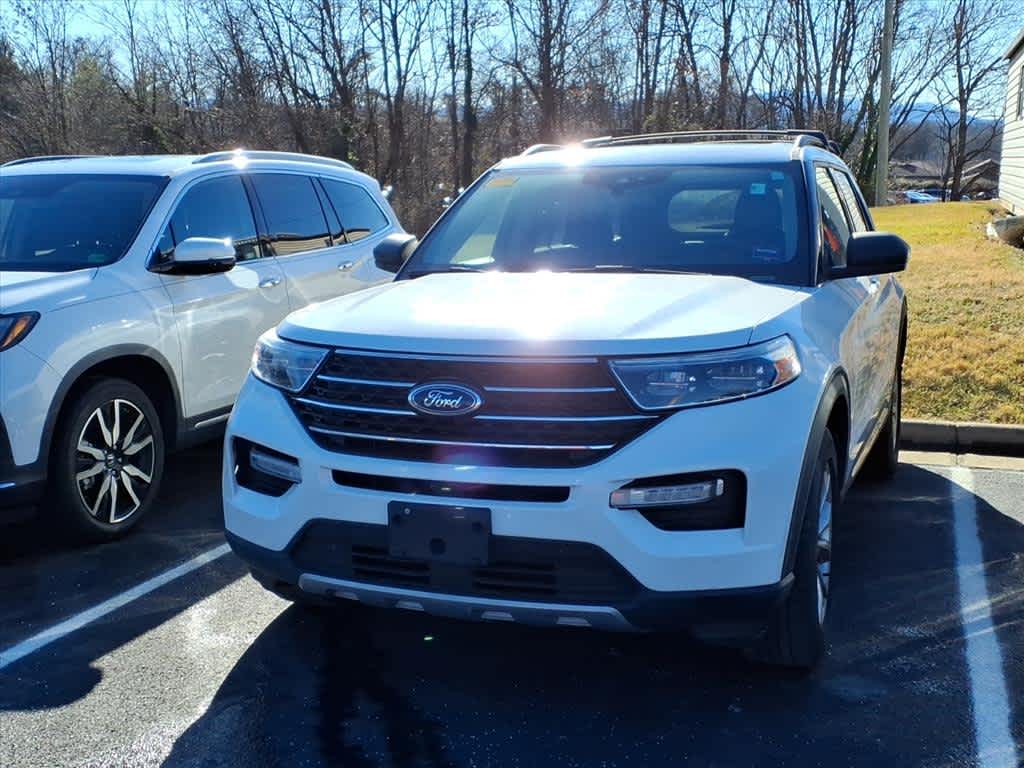 Thumbnail: 2020 Ford Explorer - 4