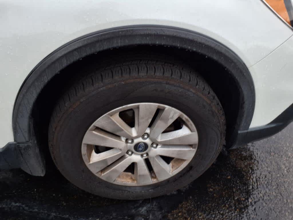 2017 Subaru Outback Premium 9