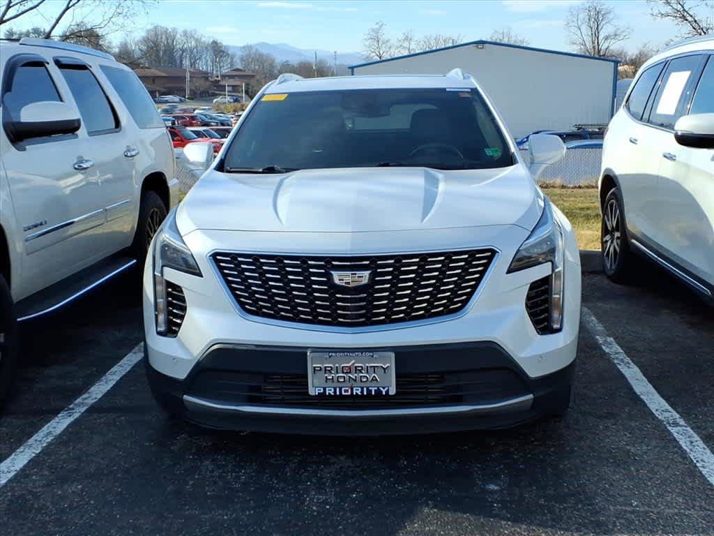 Thumbnail: 2019 Cadillac XT4 - 3