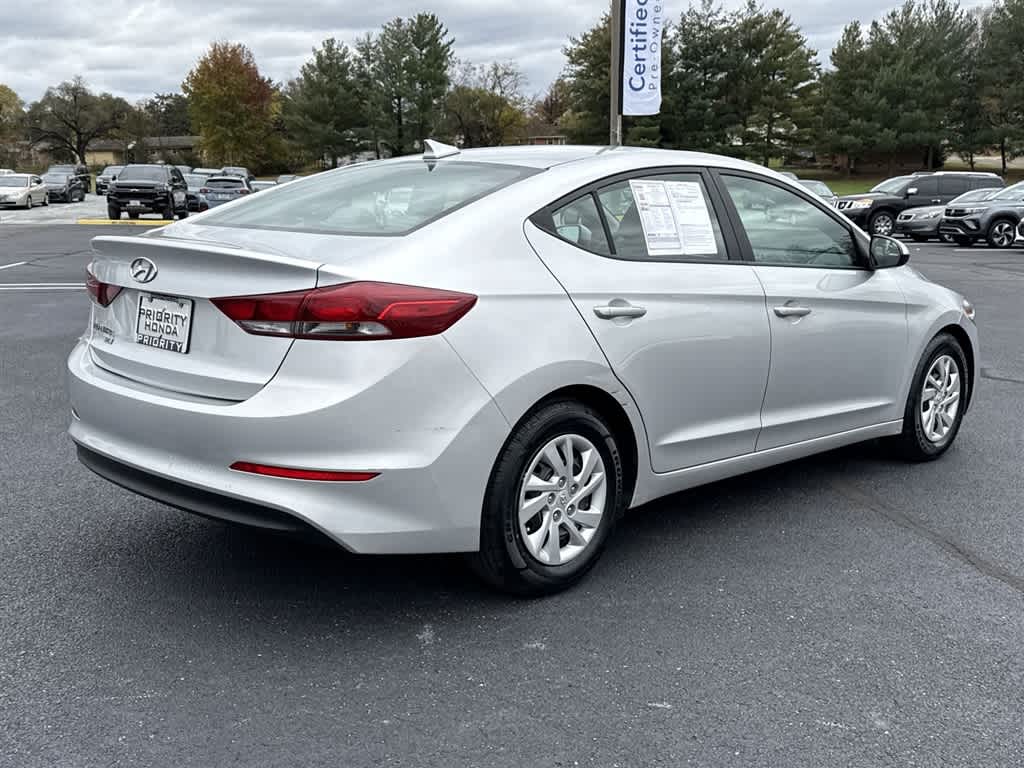 Thumbnail: 2017 Hyundai Elantra - 9