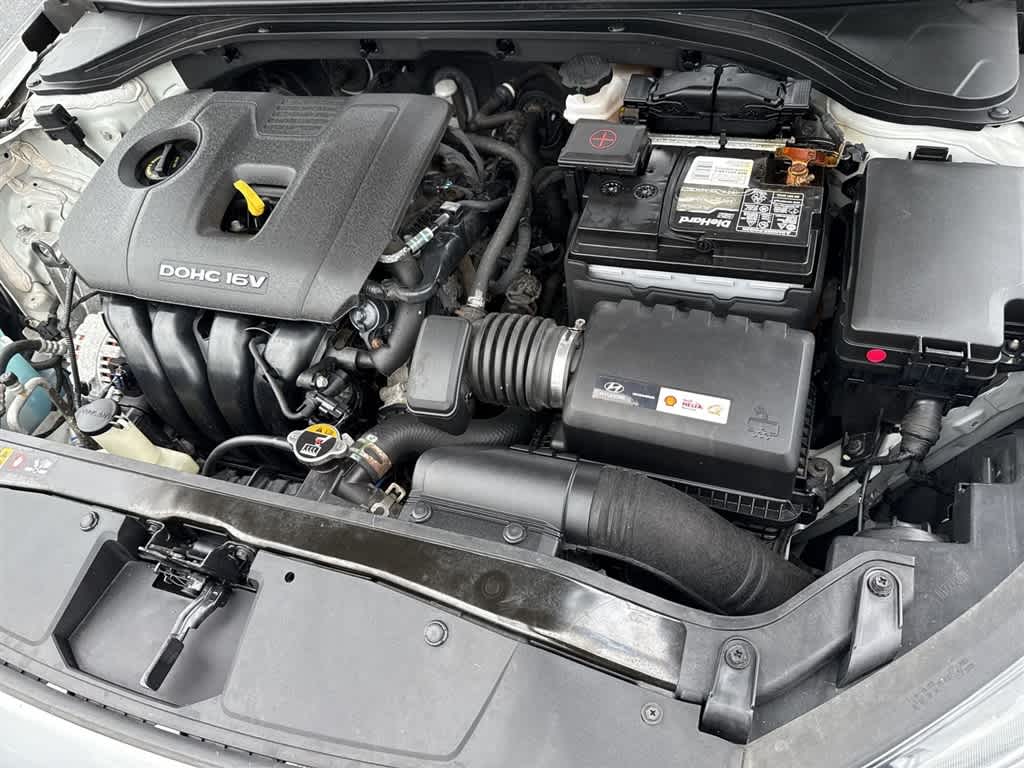 Thumbnail: 2017 Hyundai Elantra - 26