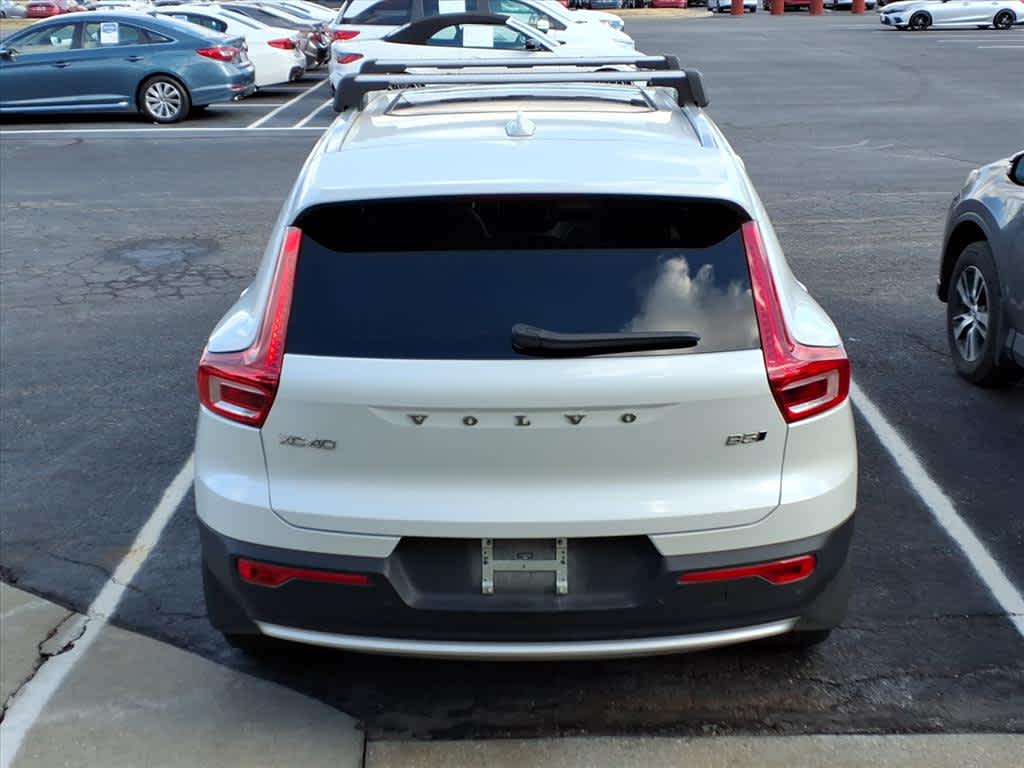 Thumbnail: 2024 Volvo XC40 - 9