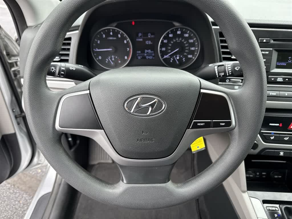 Thumbnail: 2017 Hyundai Elantra - 18